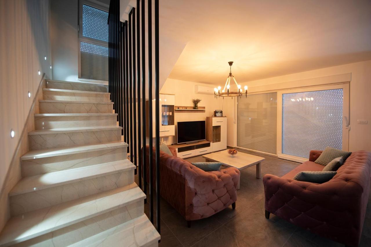 Villa Fidelissima Kastela Dış mekan fotoğraf